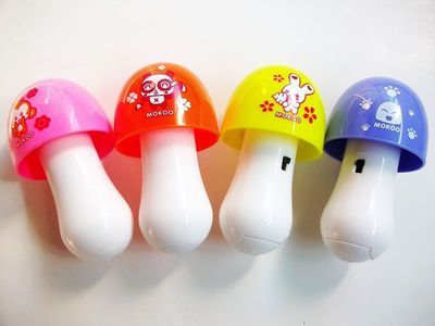 七彩蘑菇迷你風(fēng)扇 時尚與實用的完美結(jié)合